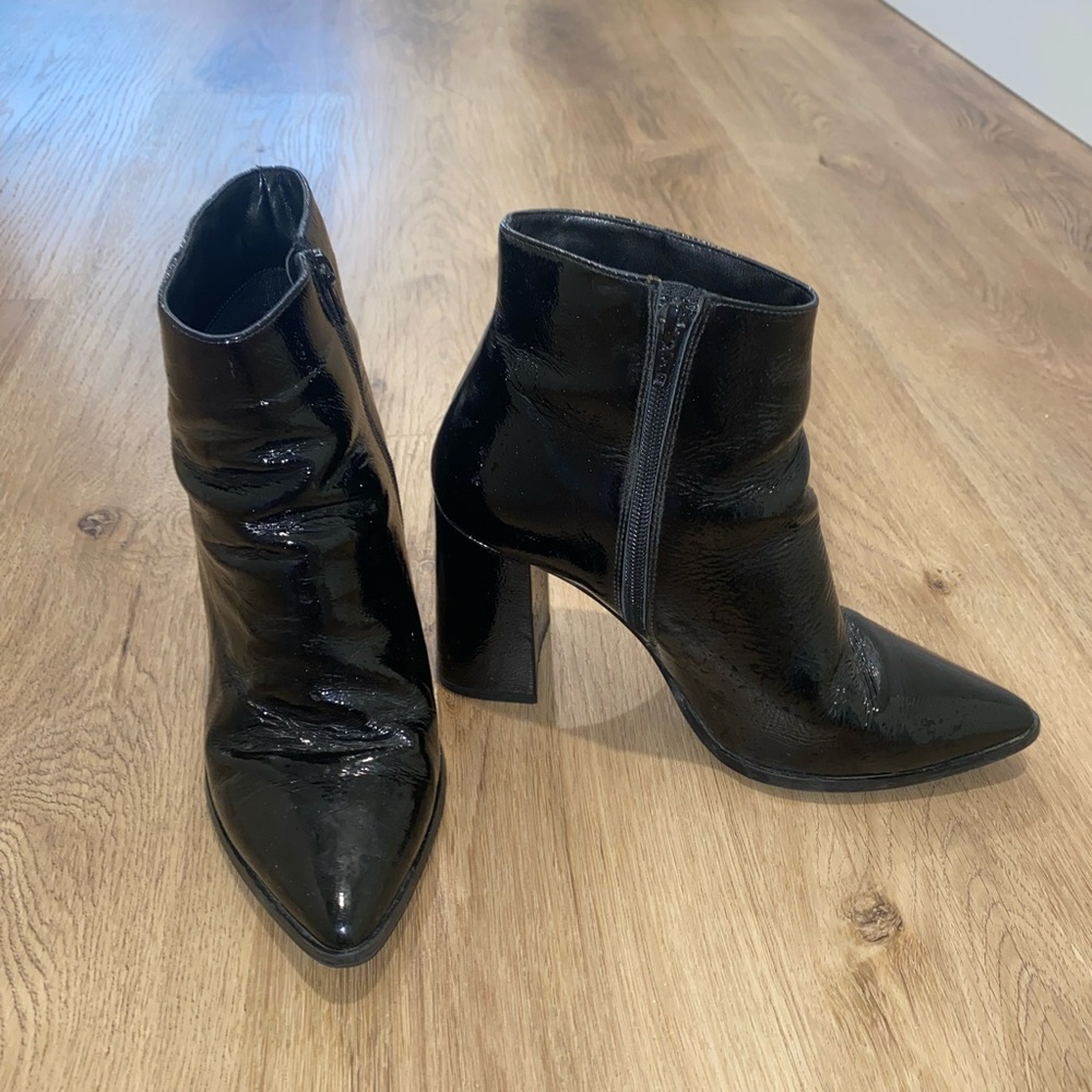 Aldo Black Heeled Bootie